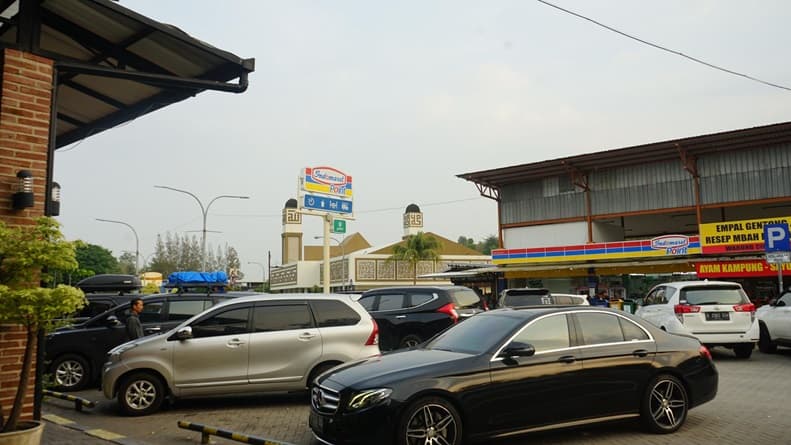 Kunjungan Rest Area di Tol Trans Jawa Naik 300 Persen saat Arus Mudik Lebaran 