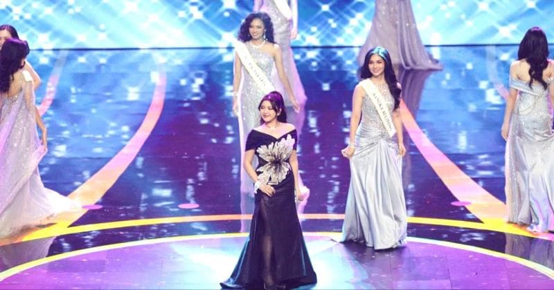 Potret Cantik Tiara Andini Bernyanyi Iringi Top 17 Miss Indonesia 2024