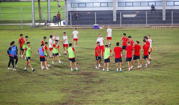 Jelang Lawan Timnas Indonesia, Irak Keluhkan Kondisi Lapangan Latihan