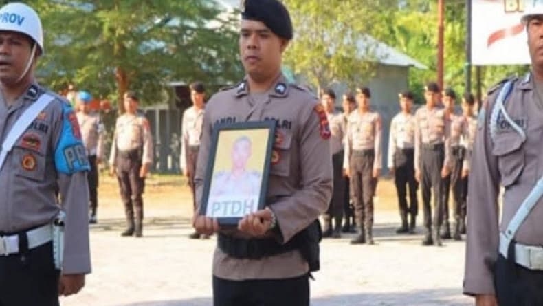 3 Polisi di Polda NTT Dipecat, Kasus Asusila hingga Bolos Kerja