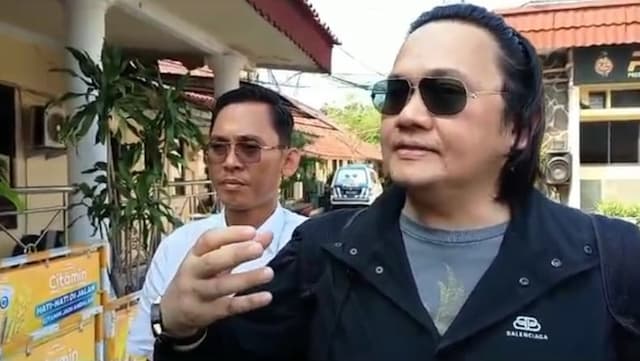 Kasus Pembunuhan Vina dan Eky, Farhat Abbas Laporkan Iptu Rudiana ke Polres Cirebon Kota