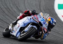 Alex Marquez Resmi Bertahan di Gresini Ducati hingga 2026, Ambil Jalan Berbeda dengan sang Kakak