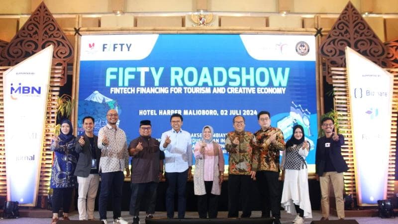 Kemenparekraf Gelar Roadshow Pembiayaan Teknologi Finansial bagi Industri Pariwisata di Yogyakarta Kemenparekraf Gelar Roadshow Pembiayaan Teknologi Finansial bagi Industri Pariwisata di Yogyakarta