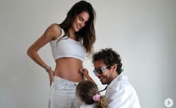 Valentino Rossi Umumkan sang Kekasih Francesca Sofia Novello Hamil Anak Kedua