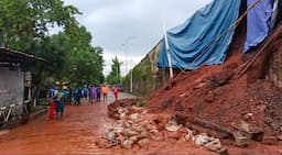 Tebing Tanggul Tol JORR Bintaro Longsor, Jalan Mulia Bhakti Tak Bisa Dilewati