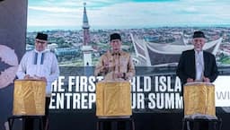 Resmikan WIES 2025, Sandiaga Uno Berharap Wisata Halal Indonesia Makin Berkembang