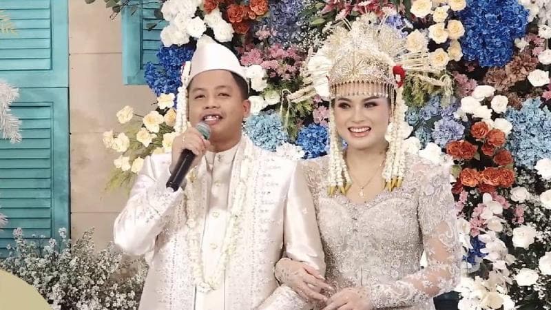 Dustin Tiffani dan Istri Ditanya Mau Punya Anak Berapa, Jawabannya Mengejutkan! 