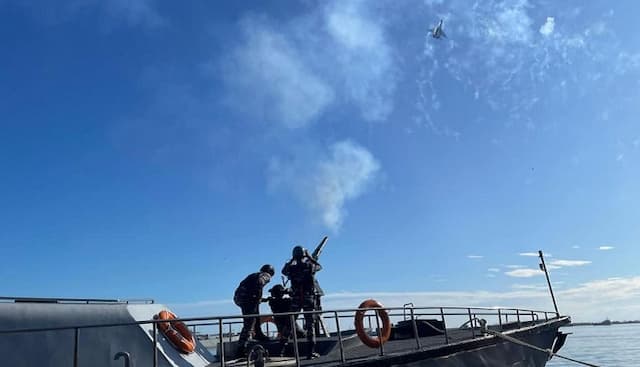 Aksi TNI AL Tembak Pesawat Tempur yang Serang Mako Pangkalan Utama Makassar