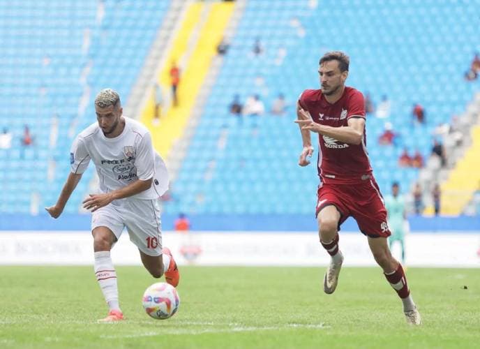 Hasil Liga 1 2024-2025: PSM Makassar Bantai Persis Solo, Nermin Haljeta Cetak 2 Gol