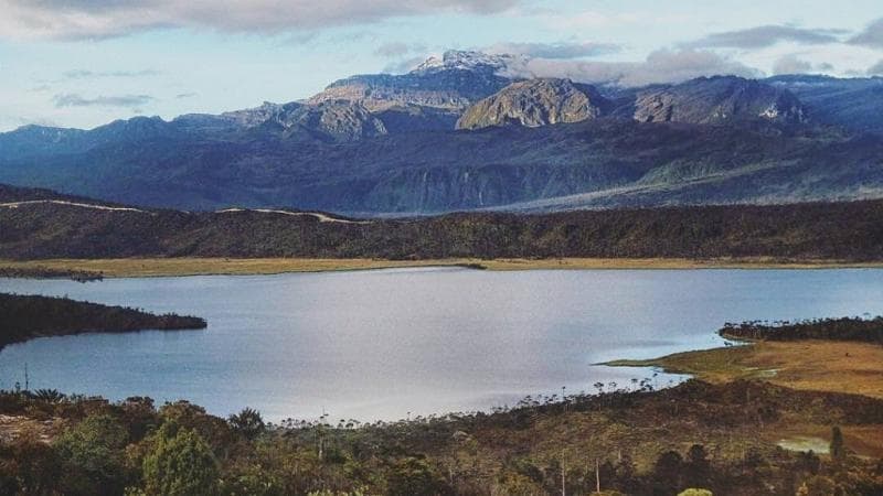 Desa Tipalok di Papua Sangat Menakjubkan, Punya Pemandangan Danau di Atas Awan