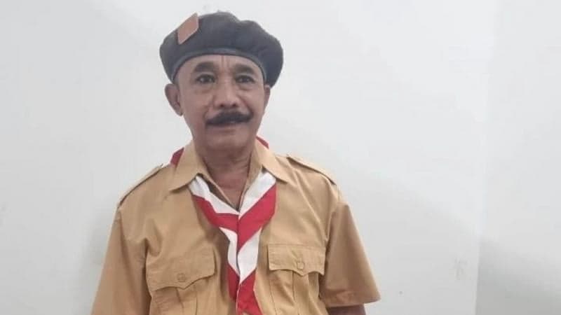 Komeng Unggah Foto Opie Kumis Pakai Baju Pramuka, Warganet Gagal Fokus