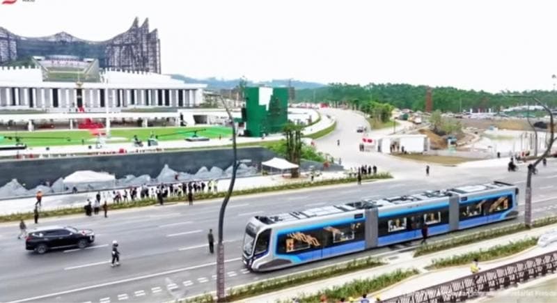 Boyong Bus Otonom Seharga Rp74 Miliar, Jokowi Ungkap Jauh Lebih Murah dari LRT dan MRT