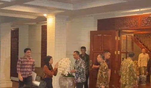 Tiba di Kertanegara, Angela Tanoesoedibjo Temui Prabowo Subianto 