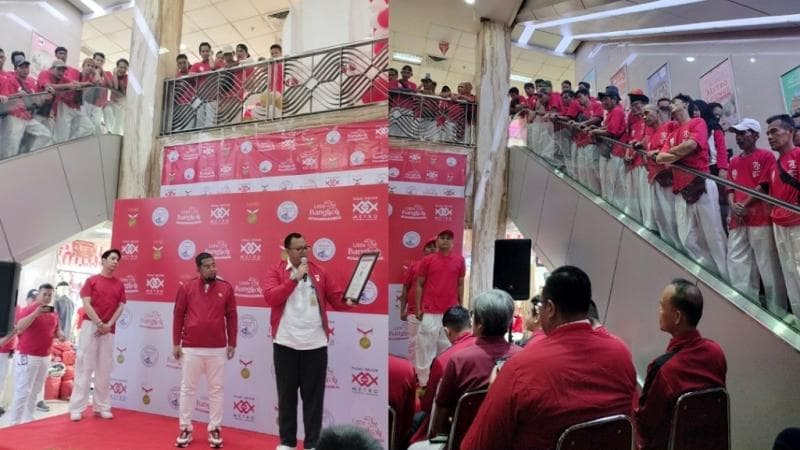 Kemeriahan HUT RI, Pedagang Tanah Abang Pecahkan Rekor MURI Pakai Busana Merah Putih