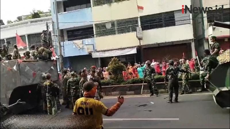 Detik-Detik Karnaval HUT ke-79 RI di Kota Cilegon Berlangsung Ricuh 