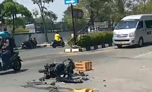 Kecelakaan Maut di Semarang, Pemotor Vario Tewas usai Tabrak Pajero