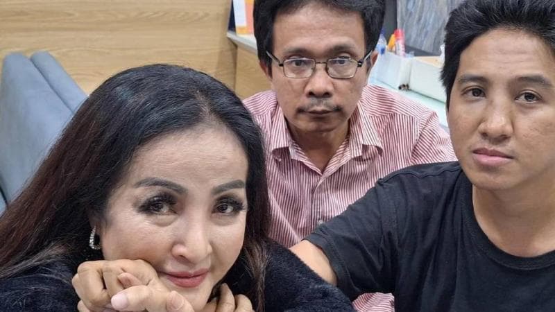 Penuh Haru, Machica Mochtar Akhirnya Ketemu Anaknya