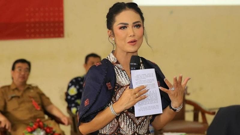 Momen Haru Kris Dayanti Bisa Pulang ke Kampung Halaman untuk Pemilihan Wali Kota