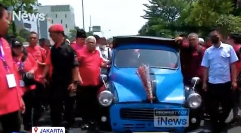 Intip Spesifikasi Oplet Si Doel, Mobil Morris Minor Antar Rano Karno Daftar Pilgub Jakarta