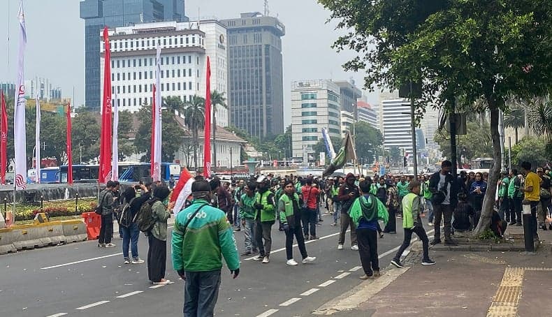 Demo Ojol dan Kurir di Patung Kuda, Polisi Rekayasa Lalu Lintas