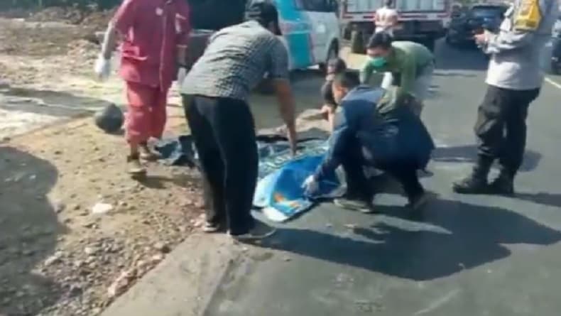 3 Kendaraan Kecelakaan Beruntun di Banyumas, 1 Orang Tewas Mengenaskan Terlindas Truk