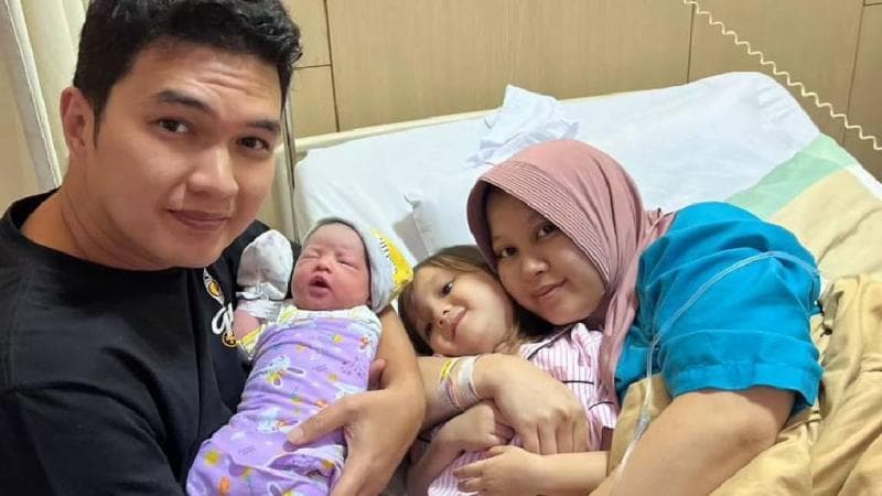 Selamat! Aldi Taher Dikaruniai Anak Keempat, Jenis Kelamin Perempuan