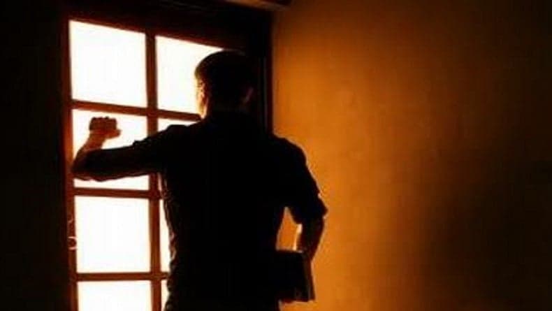 Heboh! Warga Lebak Dihantui Teror Gedor Pintu, Listrik Dimatikan hingga Dipukul Heboh! Warga Lebak Dihantui Teror Gedor Pintu, Listrik Dimatikan hingga Dipukul