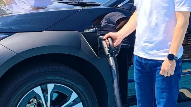 Cara Charging Mobil Listrik agar Baterai Awet, Perhatikan 5 Hal Penting Ini