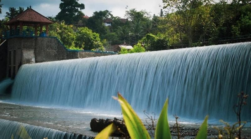 Desa di Bali Punya Pemandangan Air Terjun Berlapis, Harus Dikunjungi Sebelum Ramai