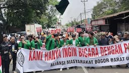 Ratusan Warga Demo Minta Pemekaran Wilayah Bogor Barat Dipercepat