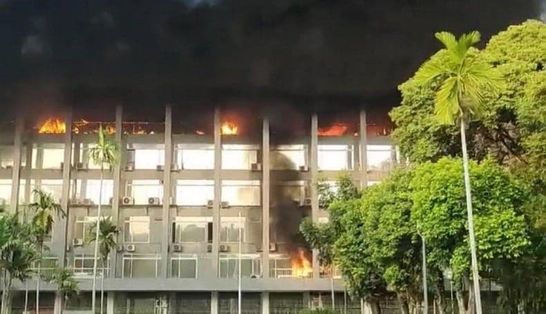 Gedung Bakamla Terbakar, sempat Terdengar Ledakan