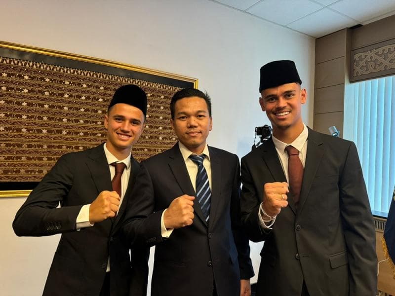 Mees Hilgers dan Eliano Reijnders Resmi WNI, Timnas Indonesia Makin Sangar