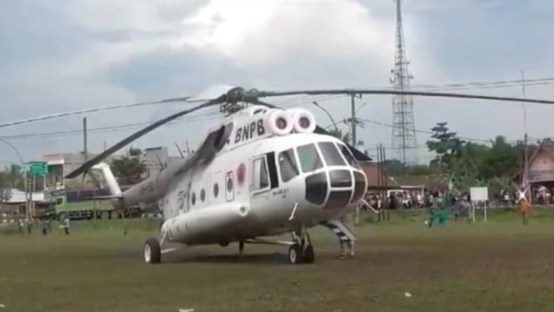 Cuaca Buruk, Helikopter BNPB Mendarat Darurat di Muarojambi