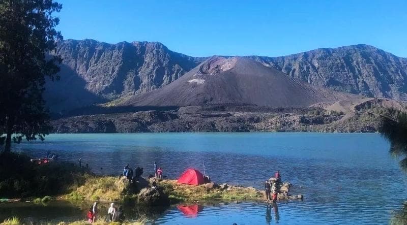 5 Fakta Menarik Gunung Rinjani, Ada Area Unik Suasananya seperti di Pantai