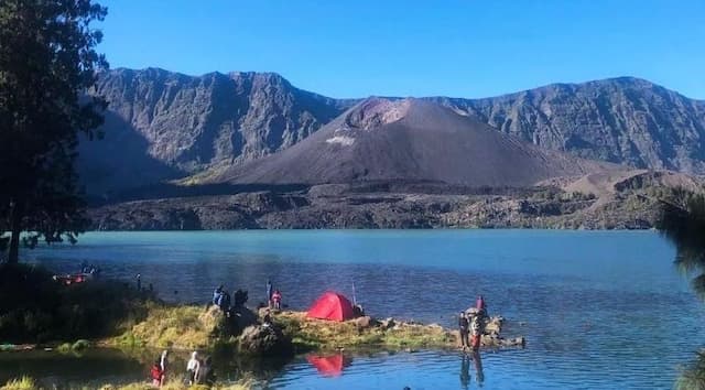 5 Fakta Menarik Gunung Rinjani, Ada Area Unik Suasananya seperti di Pantai