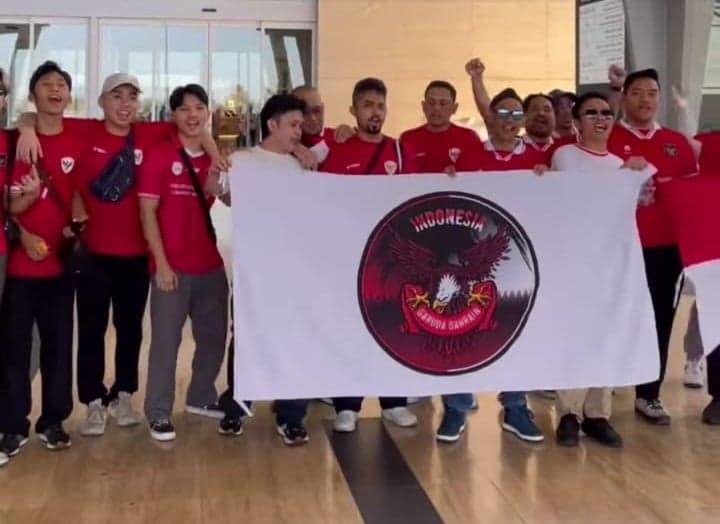 Timnas Indonesia Tiba di Bahrain, Nyanyian Fans Garuda Menggema di Bandara