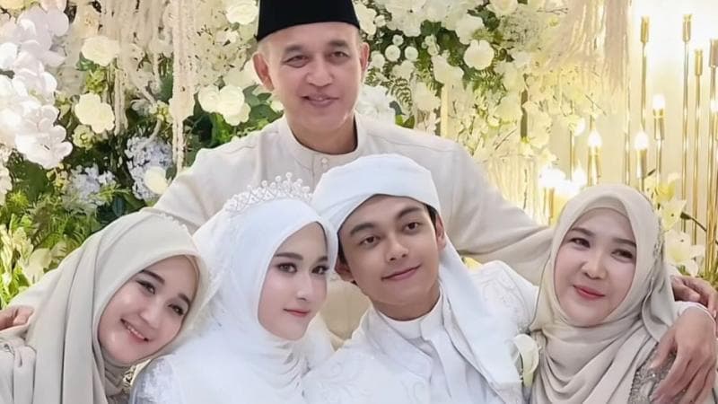 Ibu Mertua Gus Zizan Angkat Bicara usai Pernikahan Anaknya Diusik Banyak Netizen