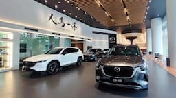 Boyong CX-60, Mazda Kolaborasi dengan 4 Desainer Indonesia di JFW