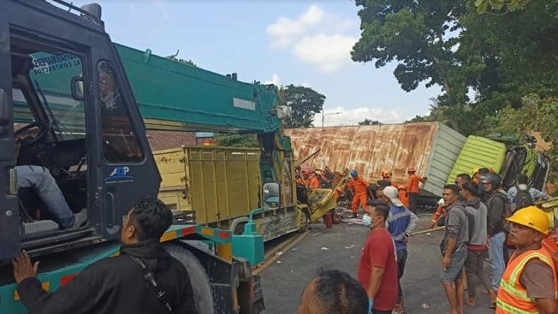 Kecelakaan Beruntun 3 Truk di Sedayu Bantul, 2 Orang Tewas 3 Luka-Luka