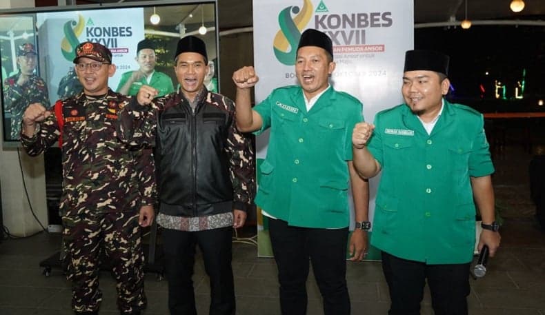 Anindya Bakrie Kenakan Baju Banser, Ingin Kadin Sinergi dengan GP Ansor