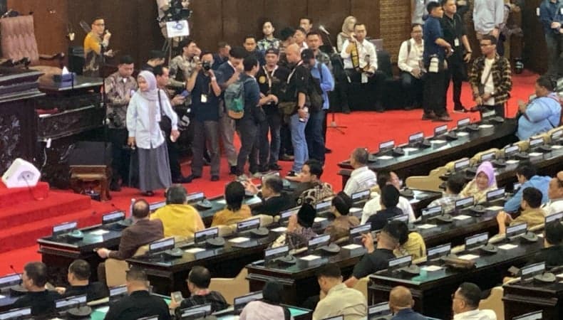 Momen Gibran Ikut Gladi Bersih Pelantikan Presiden dan Wapres di Gedung DPR