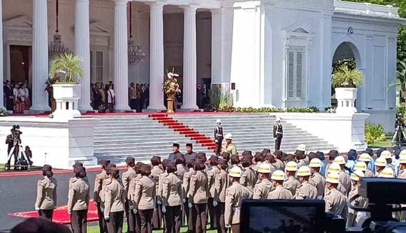 Momen Pisah Sambut Prabowo ke Jokowi di Istana Presiden