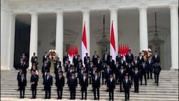 48 Menteri dan 5 Kepala Lembaga Kabinet Merah Putih Foto Bersama di Istana