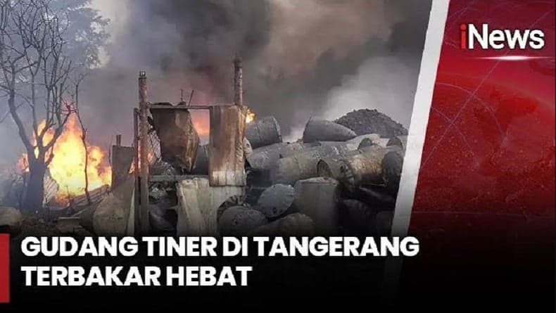 Kebakaran Gudang Pabrik Cat di Tangerang, Kobaran Api Membubung Tinggi