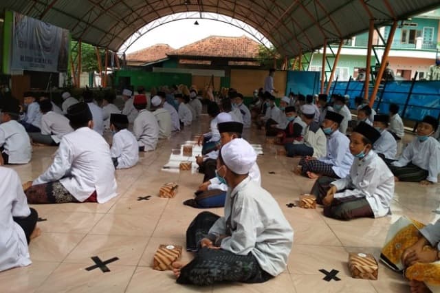 Resmi Masuk Sisdiknas, Pesantren Harus Ajarkan 4 Mata Pelajaran Umum