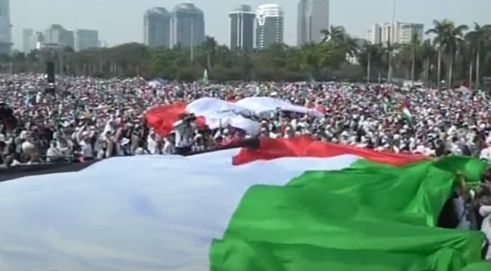 Berikut Arab dan Latin Sholawat Asyghil Ciptaan Cucu Rasulullah SAW yang Dilantunkan Peserta Aksi Bela Palestina