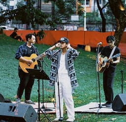 Potret Abidzar Al Ghifari Bernyanyi di Tengah Isu Dugaan Foto Syur