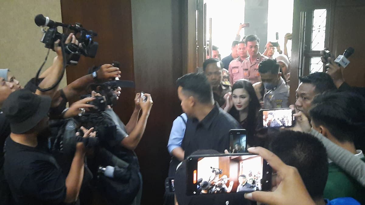 Sandra Dewi Klaim Tak Tahu Asal Usul Uang Pembelian Mobil Mewah Harvey Moeis