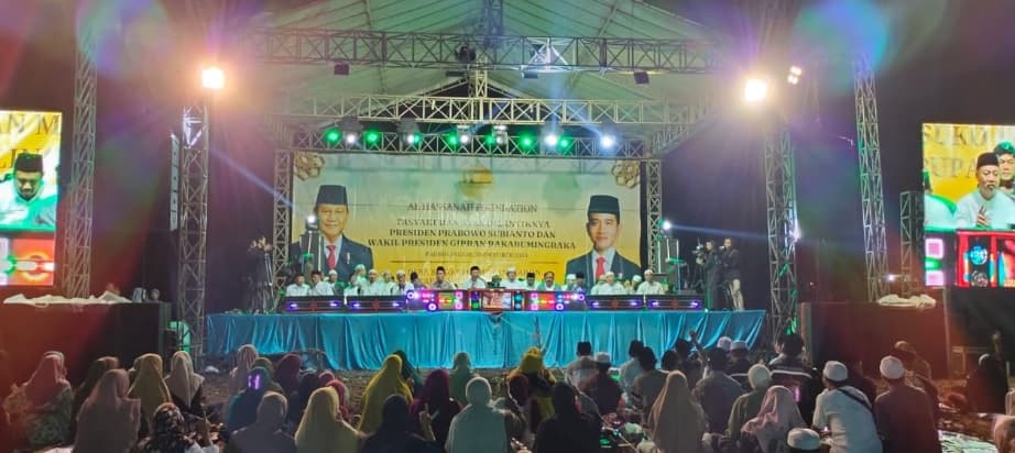 Waketum MUI Kiai Marsudi Syuhud dan Ribuan Warga Gelar Doa Bersama untuk Prabowo-Gibran