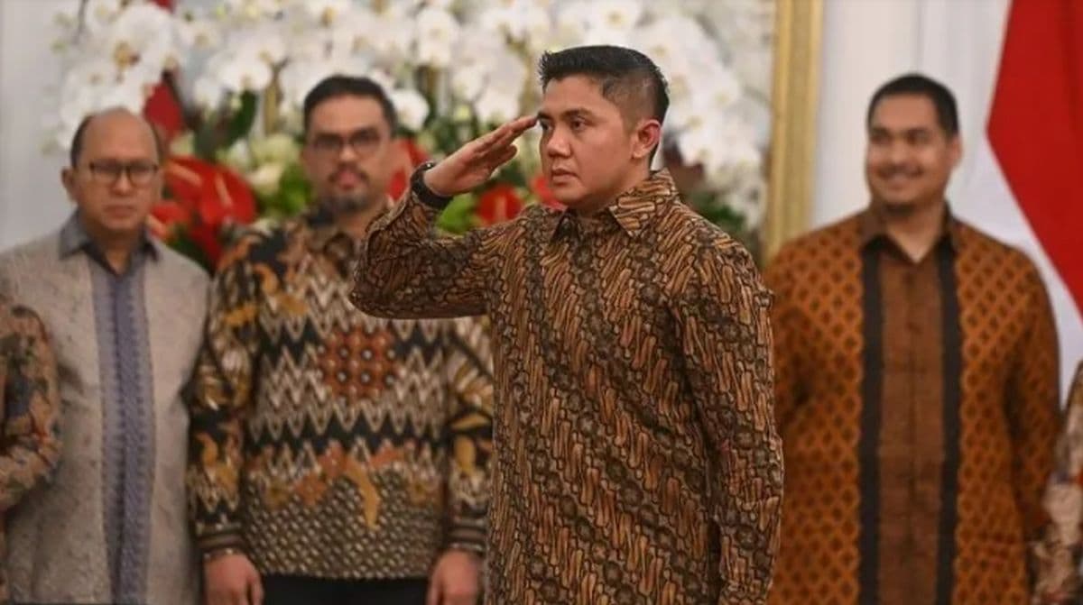 Riwayat Karier Militer Mayor Teddy, Lulusan Terbaik <i>US Army Infantry School</i> Kini Jabat Sebagai Seskab Kabinet Merah Putih Riwayat Karier Militer Mayor Teddy, Lulusan Terbaik <i>US Army Infantry School</i> Kini Jabat Sebagai Seskab Kabinet Merah Putih